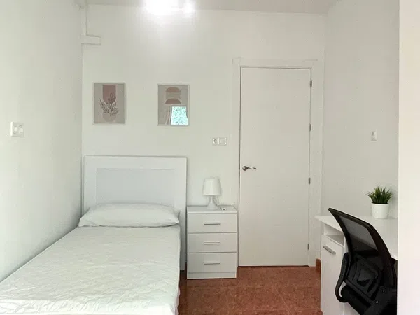 Piso en avenida de la Viñuela, 25 - Foto 5