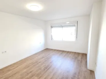 Piso en  Avinguda de Pere el Cerimoniós 6 - Foto 5
