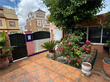 Chalet en Tomares - Foto 14