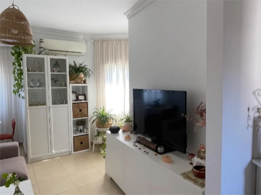 Piso en  Avenida del Obispo Angel Herrera Oria 37 - Foto 3