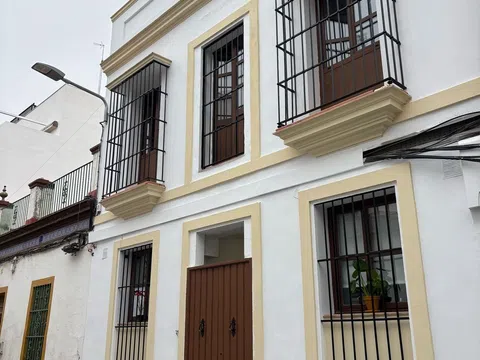 Chalet adosado en calle Luis Huidobro, 14