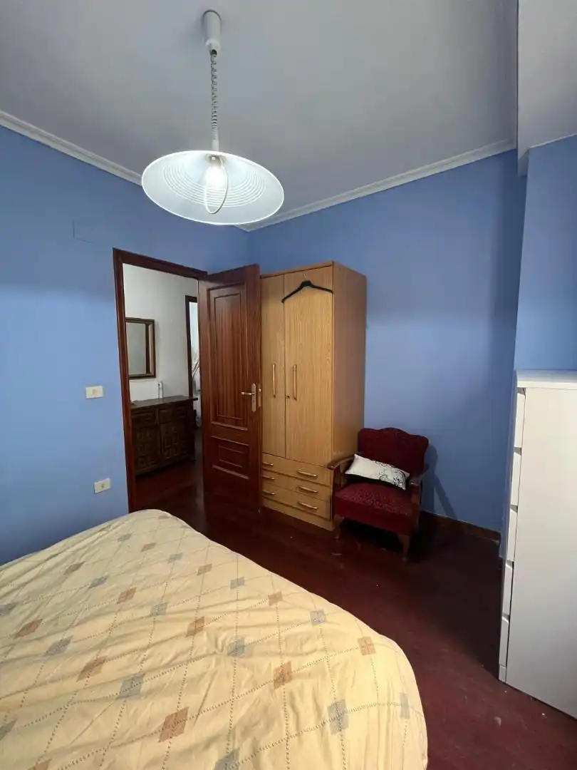 Piso en  Camiño Rosalía de Castro 4 - Foto 3