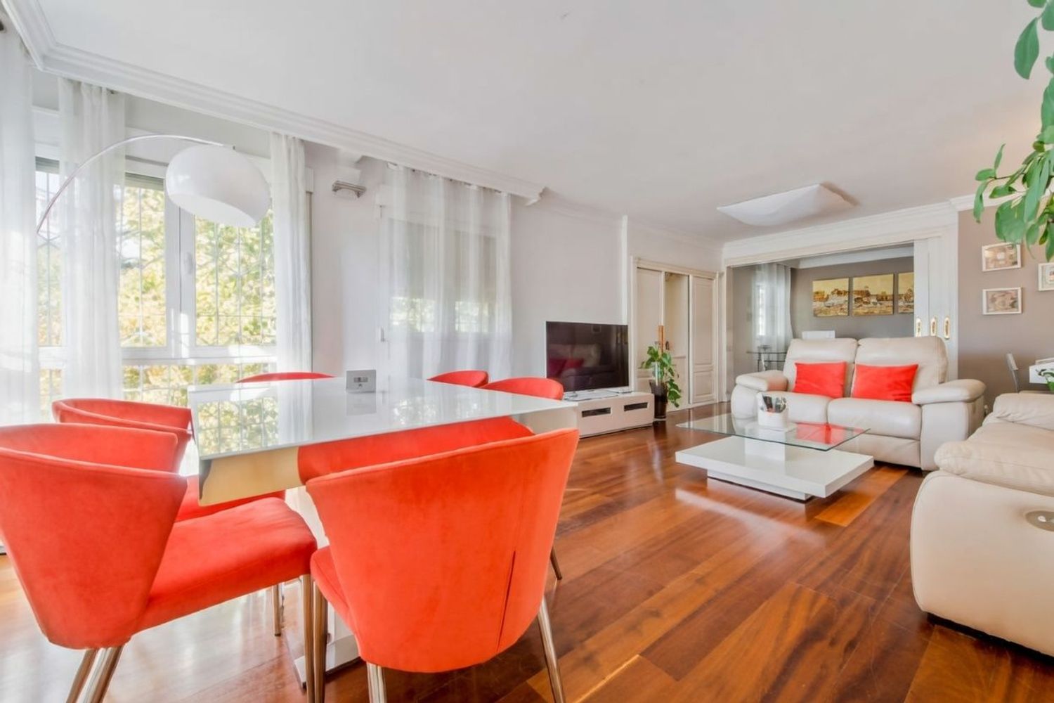 Chalet pareado en calle de Isaac Albéniz, 18 - Foto 2