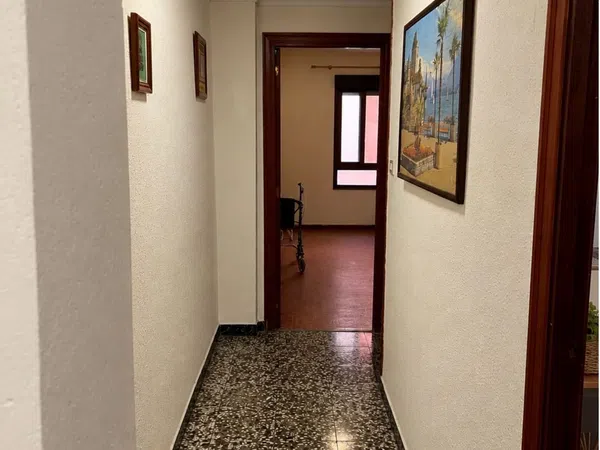 Piso en Calle dels Germans Vilafañe, 3, Zona Plaza Donoso Cortés - Avda Magdalena - Foto 5