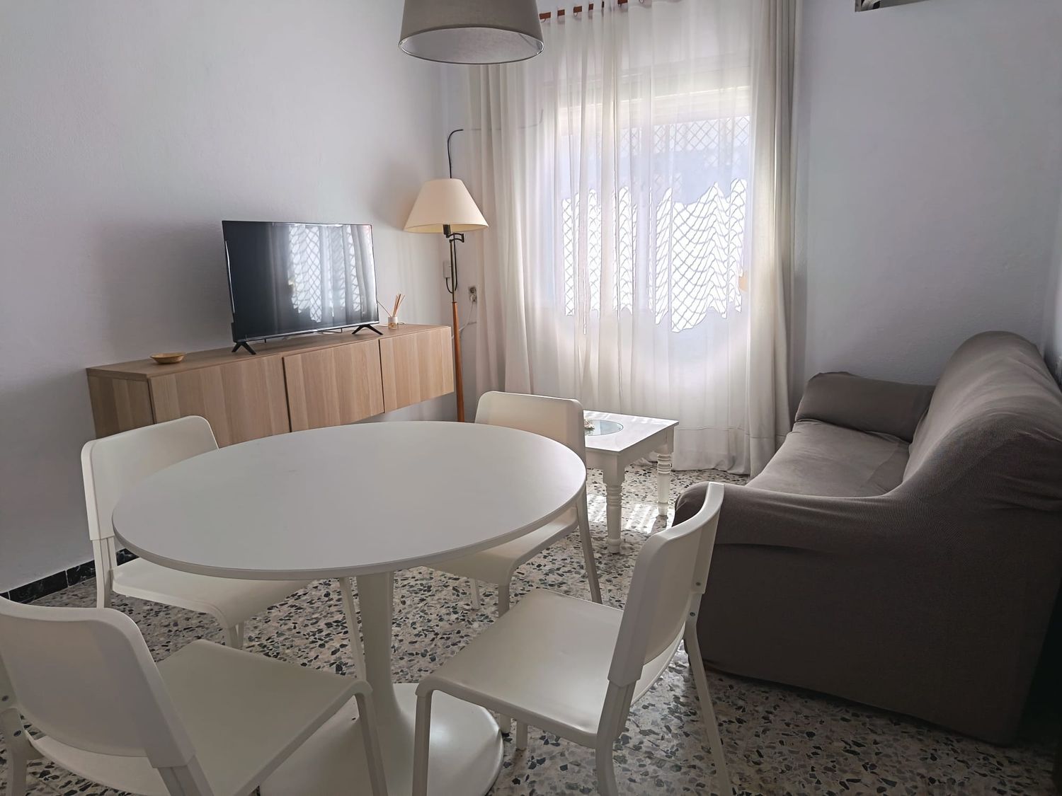 Piso en calle Nuestra Señora del Rocío, 8 - Foto 1