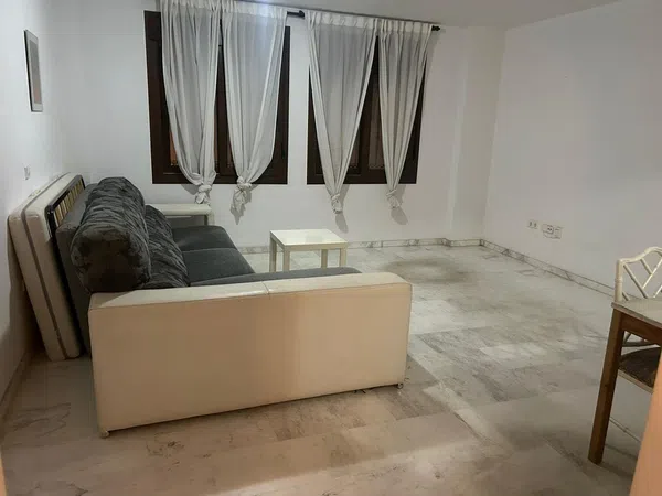 Estudio en calle La Unión, 39