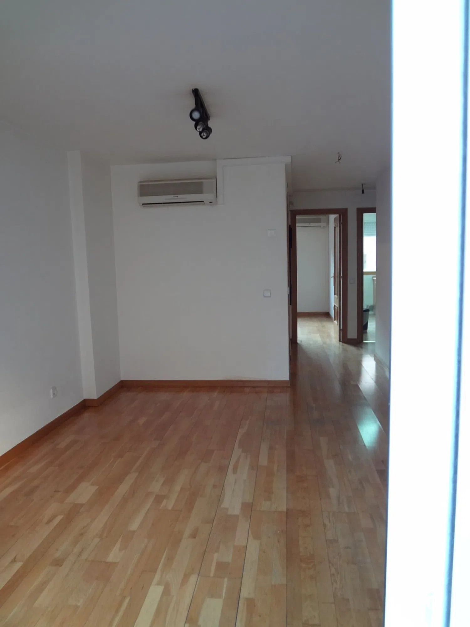 Piso en calle José María de Castro, 7 - Foto 8