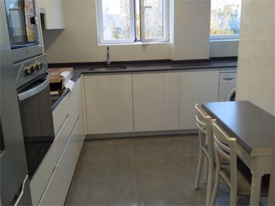 Piso en  Calle de Ulises 19 - Foto 2