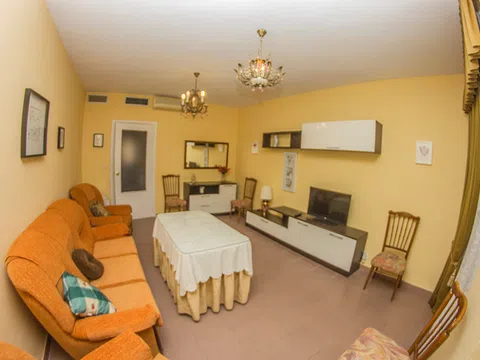 Piso en avenida del Reino Unido, 10