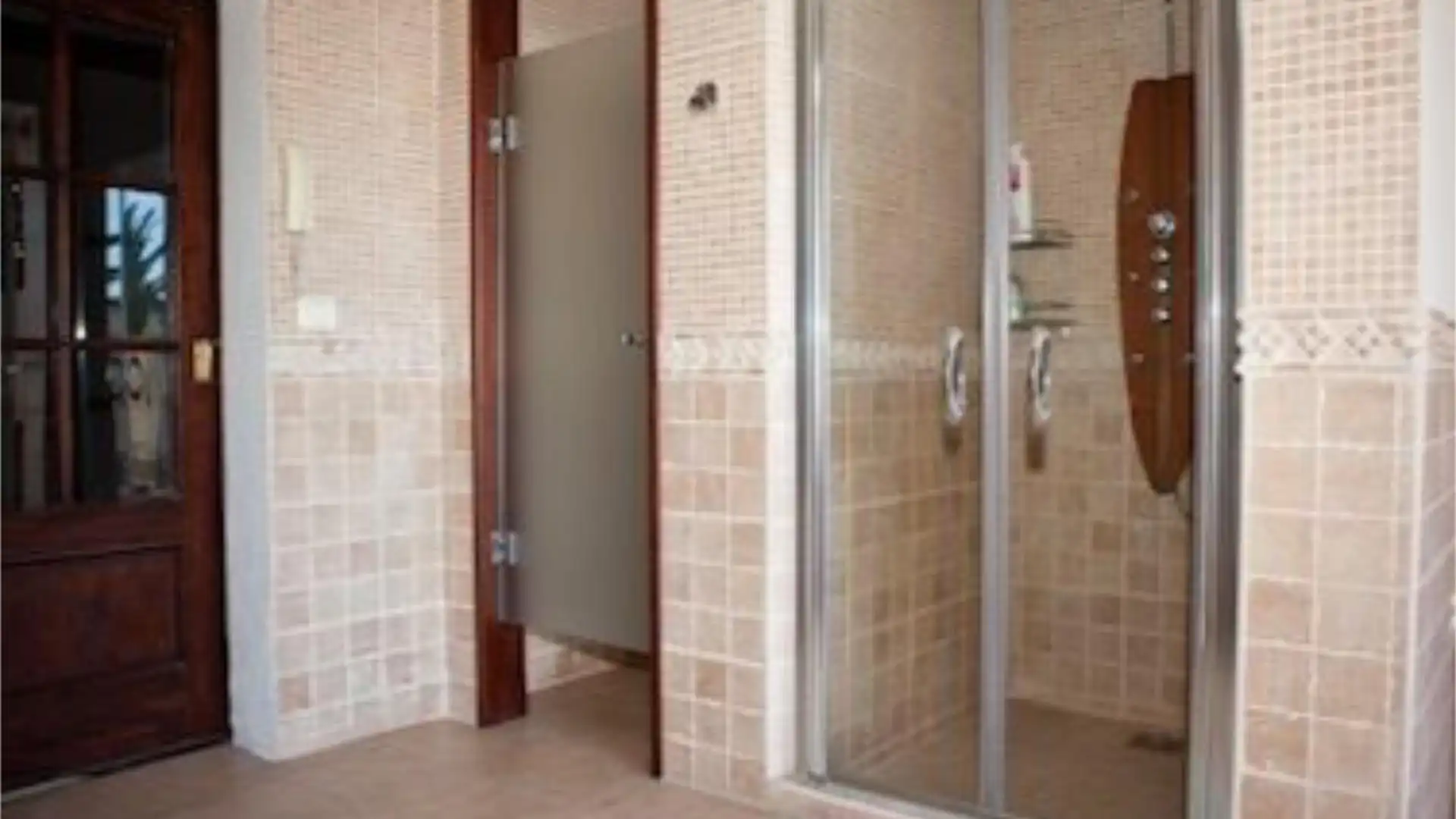 Casa adosada en  Calle Valdivia 18 - Foto 18