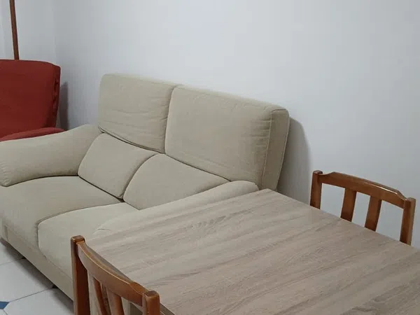 Piso en calle de Saturno, 7