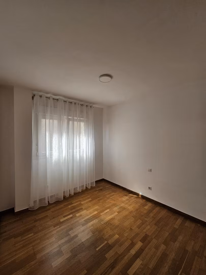 Piso en  Calle Doctor Alfonso Chiscano Díaz 8 - Foto 18