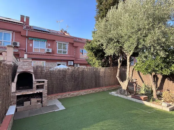 Chalet adosado en Calle Karl Braun, 22, Parque Henares, Parque Henares - Foto 1