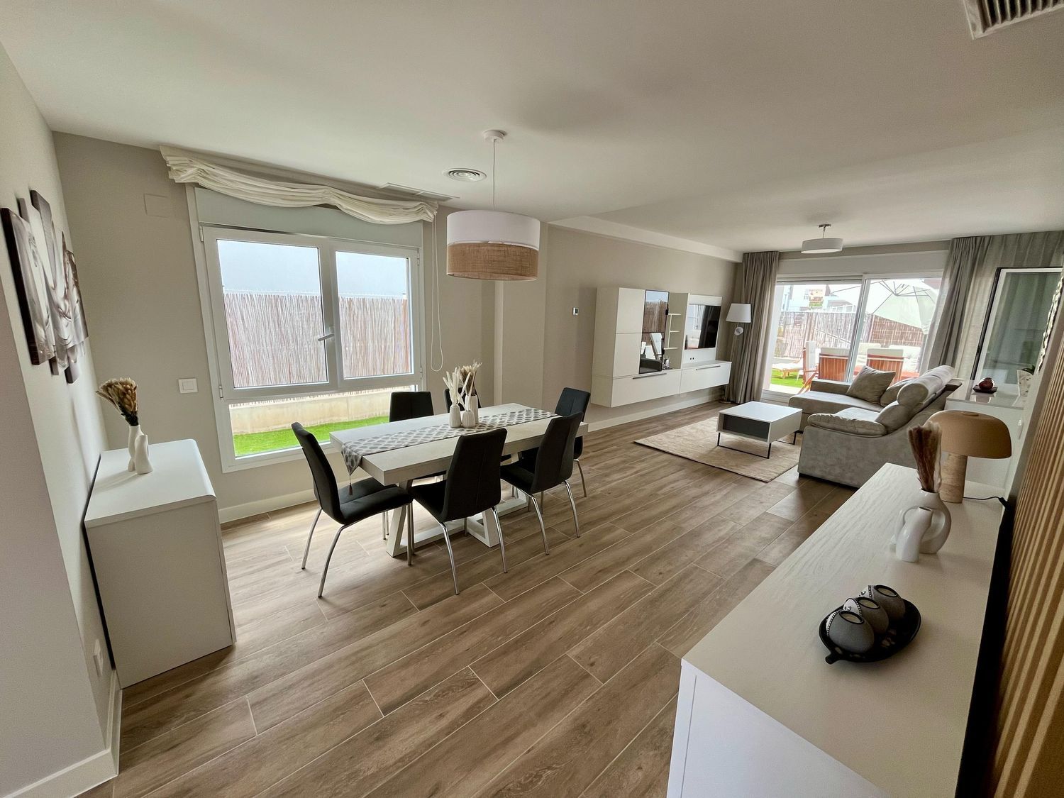 Chalet adosado en calle Historiador Rafael Altamira, 8 - Foto 1