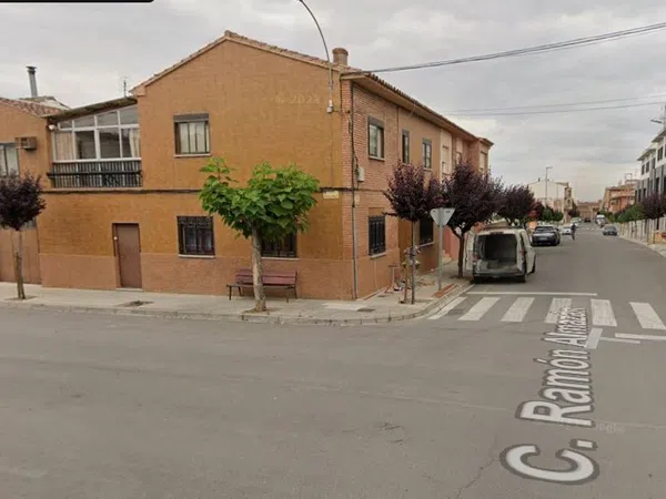 Casa o chalet independiente en Calle Ramón Almazán, 8 - Foto 1