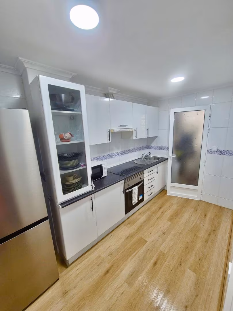 Piso en  Calle del Capitán Segarra 10 - Foto 8