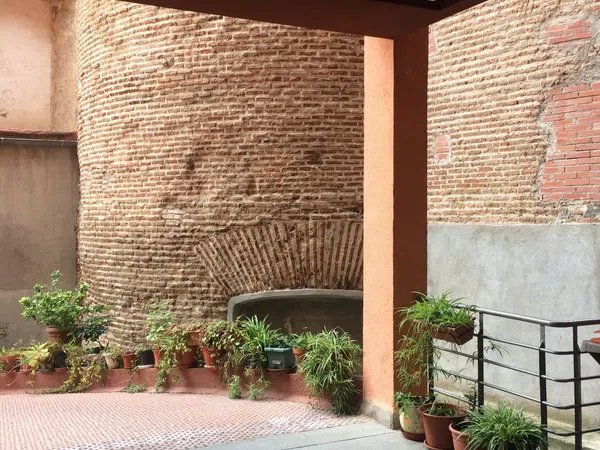 Estudio en calle de los Abades, 11