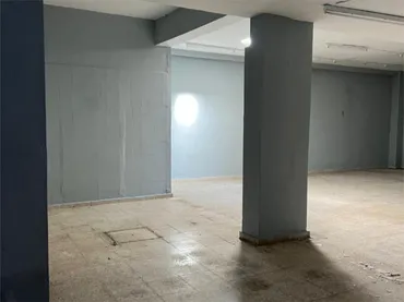 Local comercial en  Avenida de Hytasa 37 - Foto 2