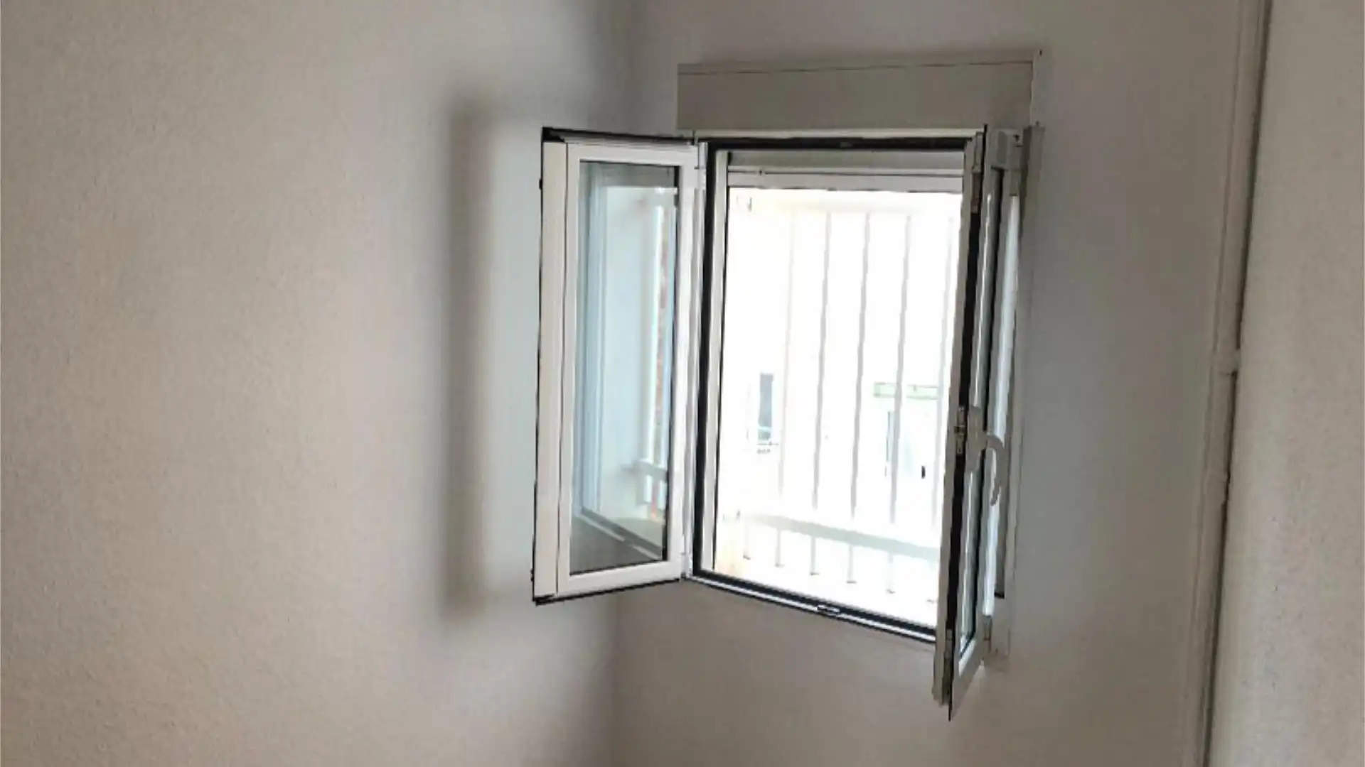 Piso en  Avenida de la Reina Victoria 21 - Foto 14