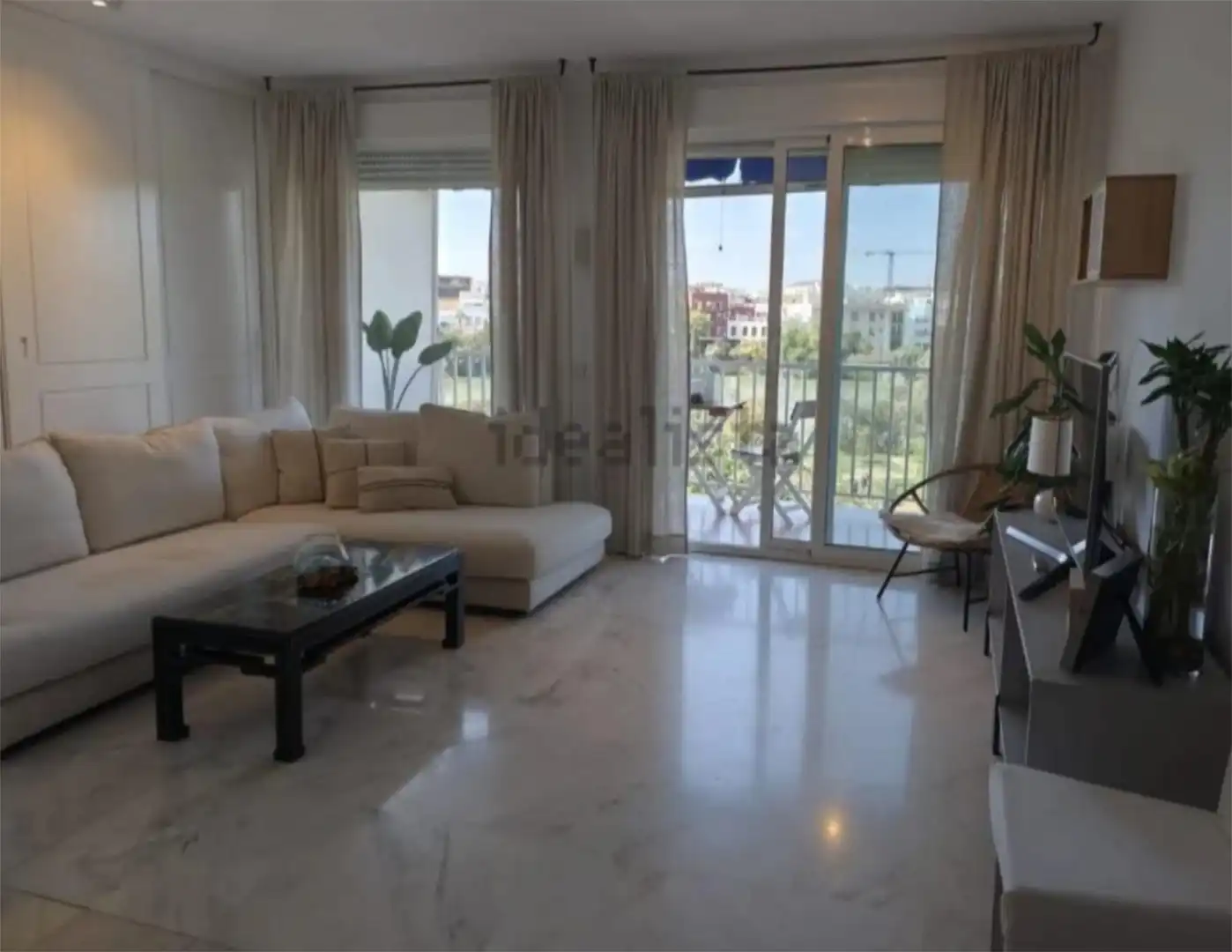 Piso en  Calle Radio Sevilla 33 - Foto 2