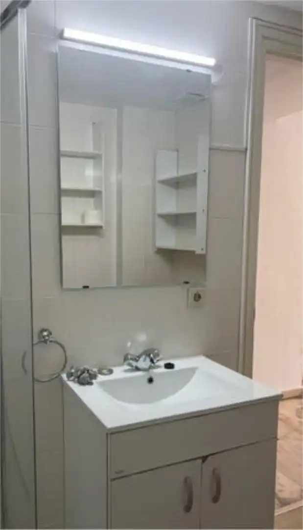 Estudio en Sevilla Este - Foto 2