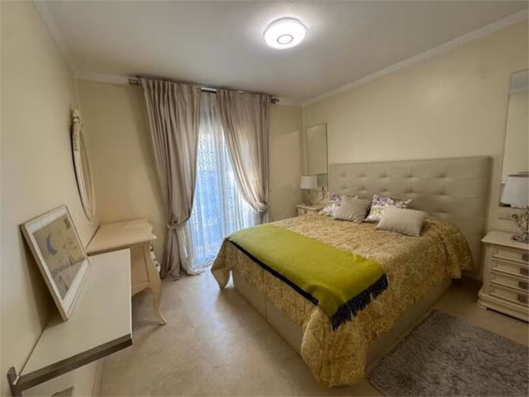 Apartamento en Nueva Andalucía - Foto 5