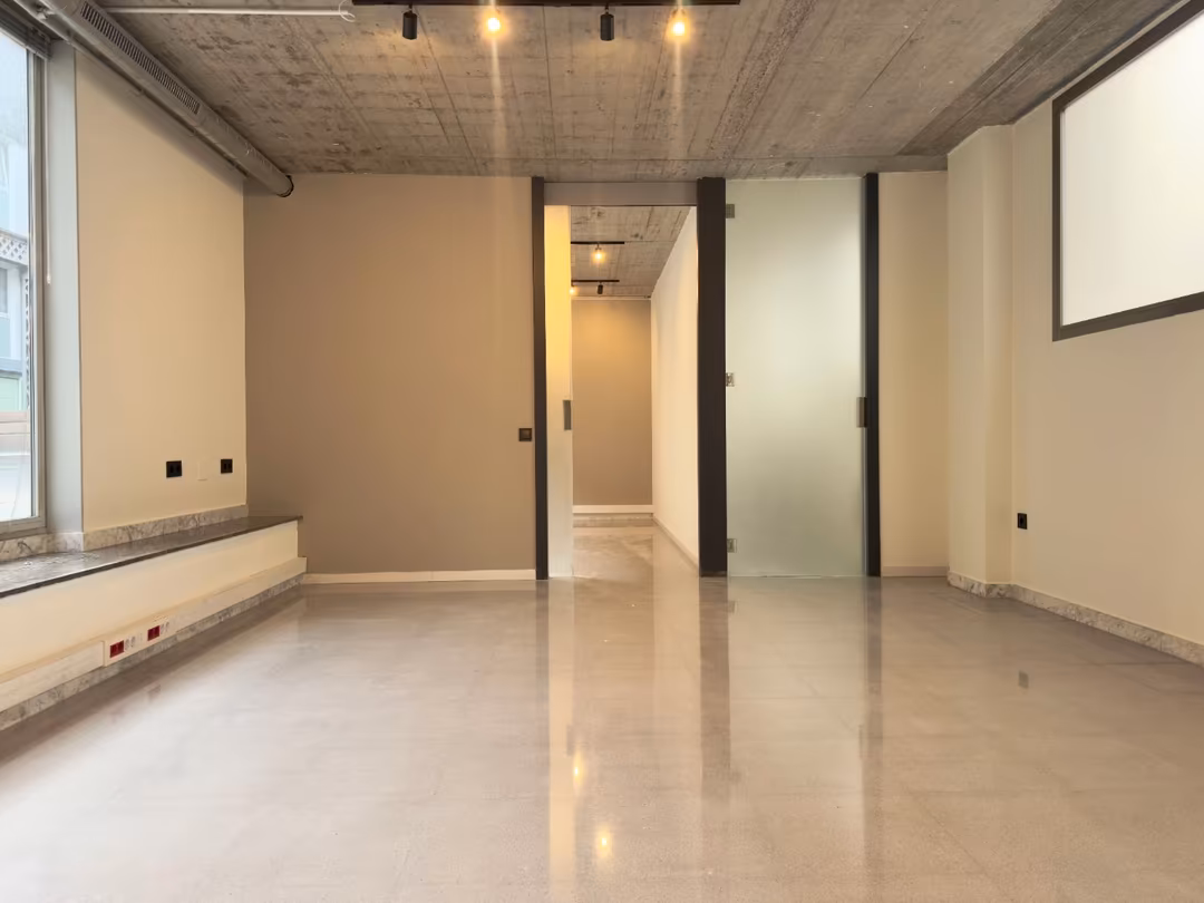 Local comercial en  Carrer del Pantà 92 - Foto 5