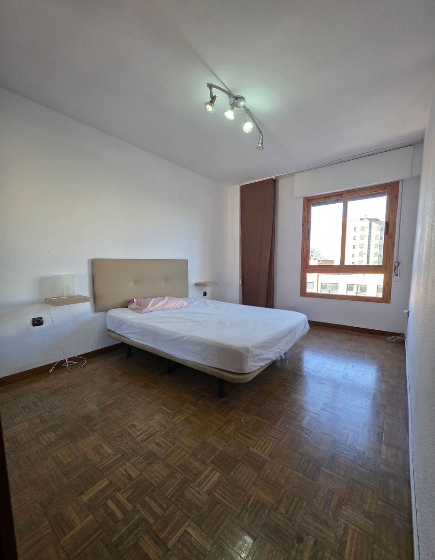 Piso en calle Mauricio Moro Pareto, 7 - Foto 13