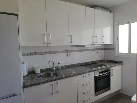 Piso en calle Guadalbullon, 19