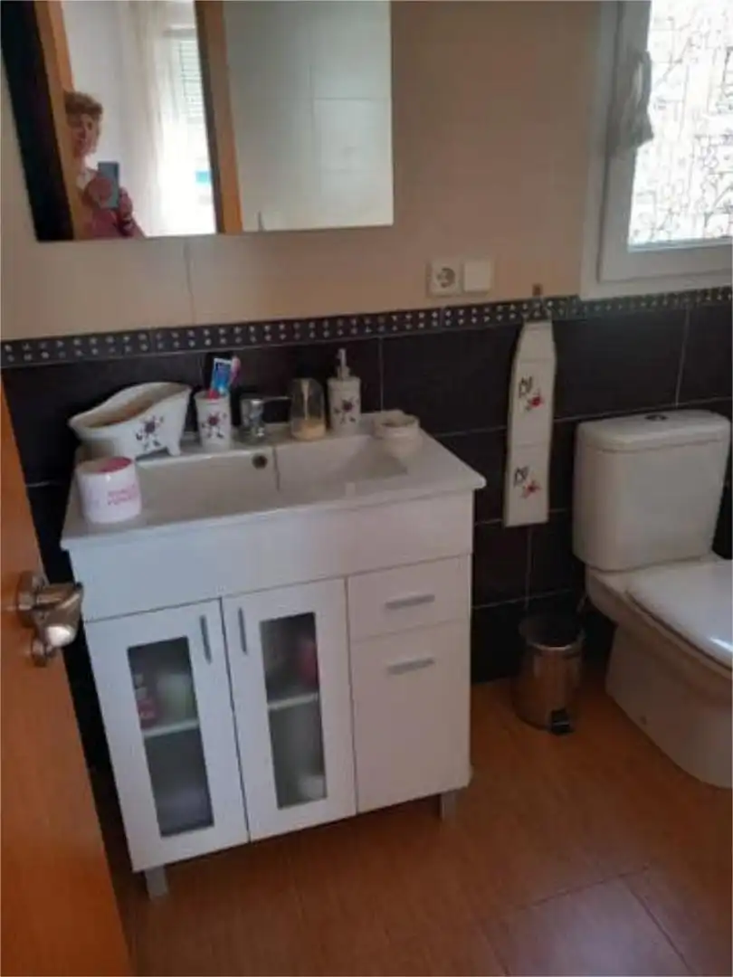 Piso en barrio - Foto 2