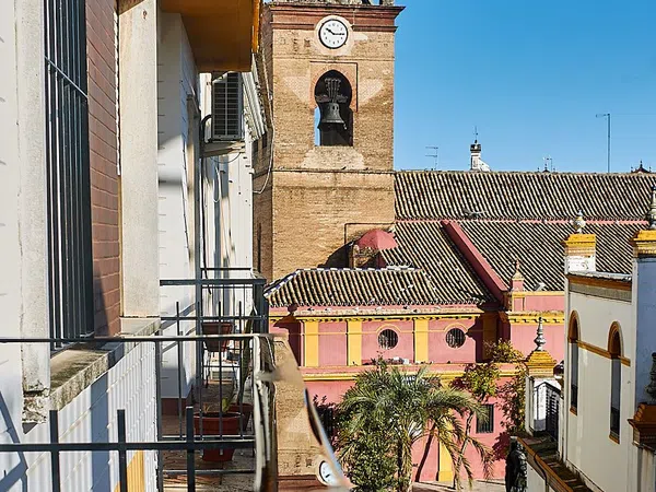 Piso en Calle Cardenal Spínola, 31, Plaza de la Gavidia-San Lorenzo - Foto 1