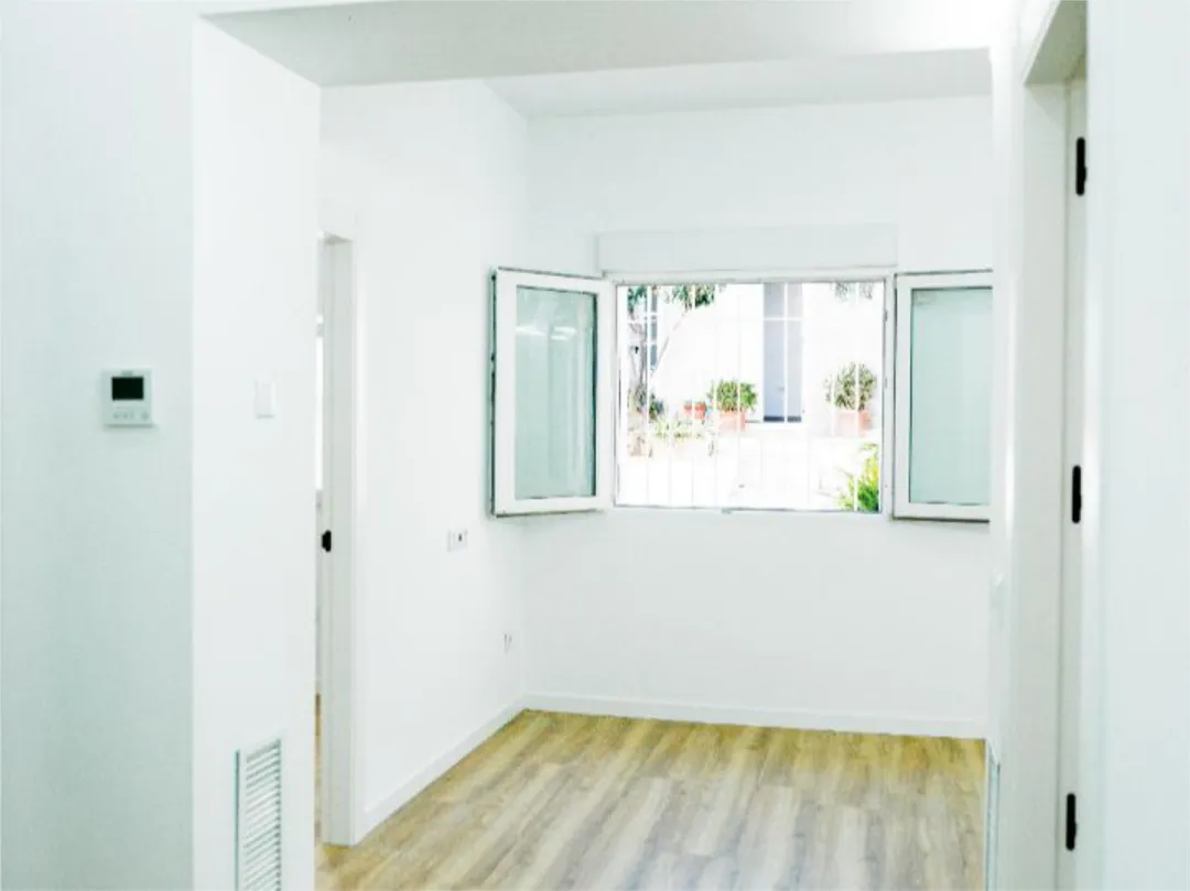 Casa adosada en  Calle Gran Vía 51 - Foto 2