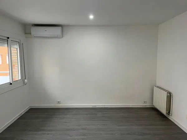 Piso en calle de Cornellà Modern, 21 - Foto 2