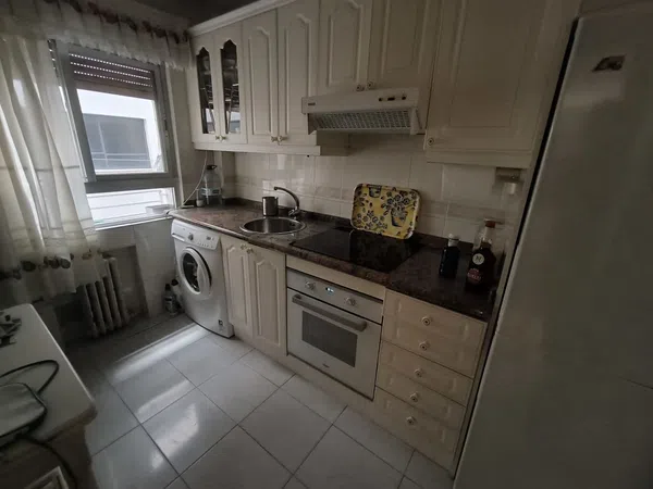 Piso en plaza de la Fuente, 17 3c - Foto 2