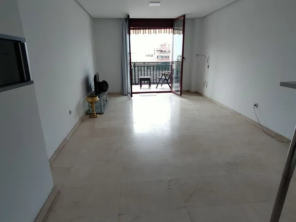 Estudio en calle de Narváez, 70