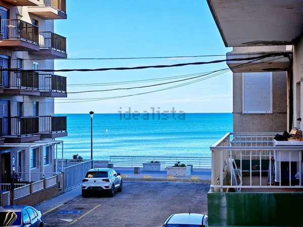 Piso en Calle Riu Túria, 1 - Foto 2