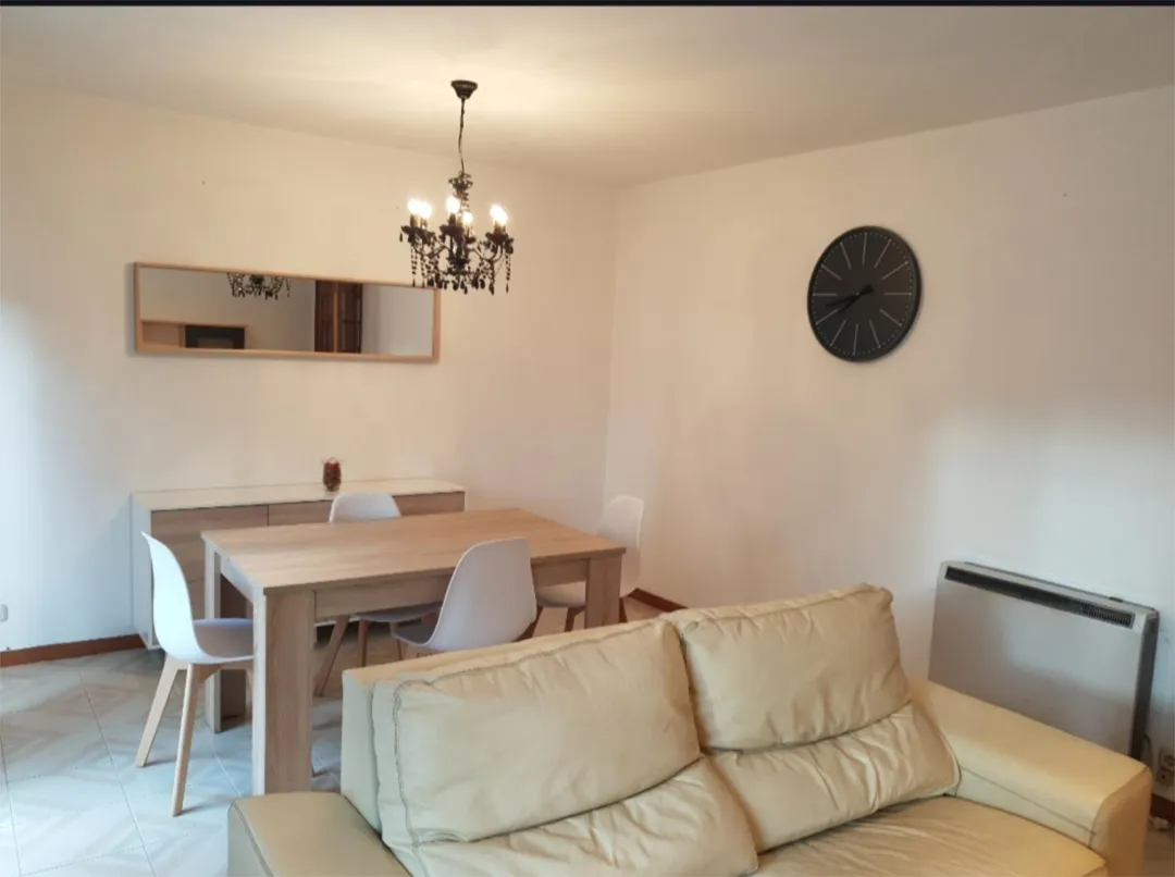 Piso en  Avenida Rosalía de Castro 78 - Foto 2