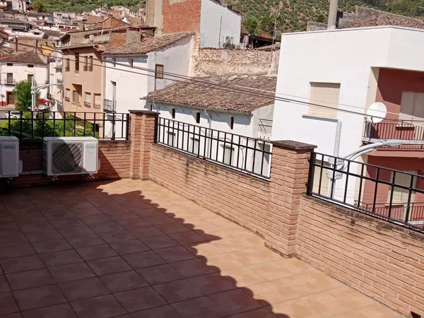 Casa de pueblo en Calle de Pablo Iglesias, 24 - Foto 2