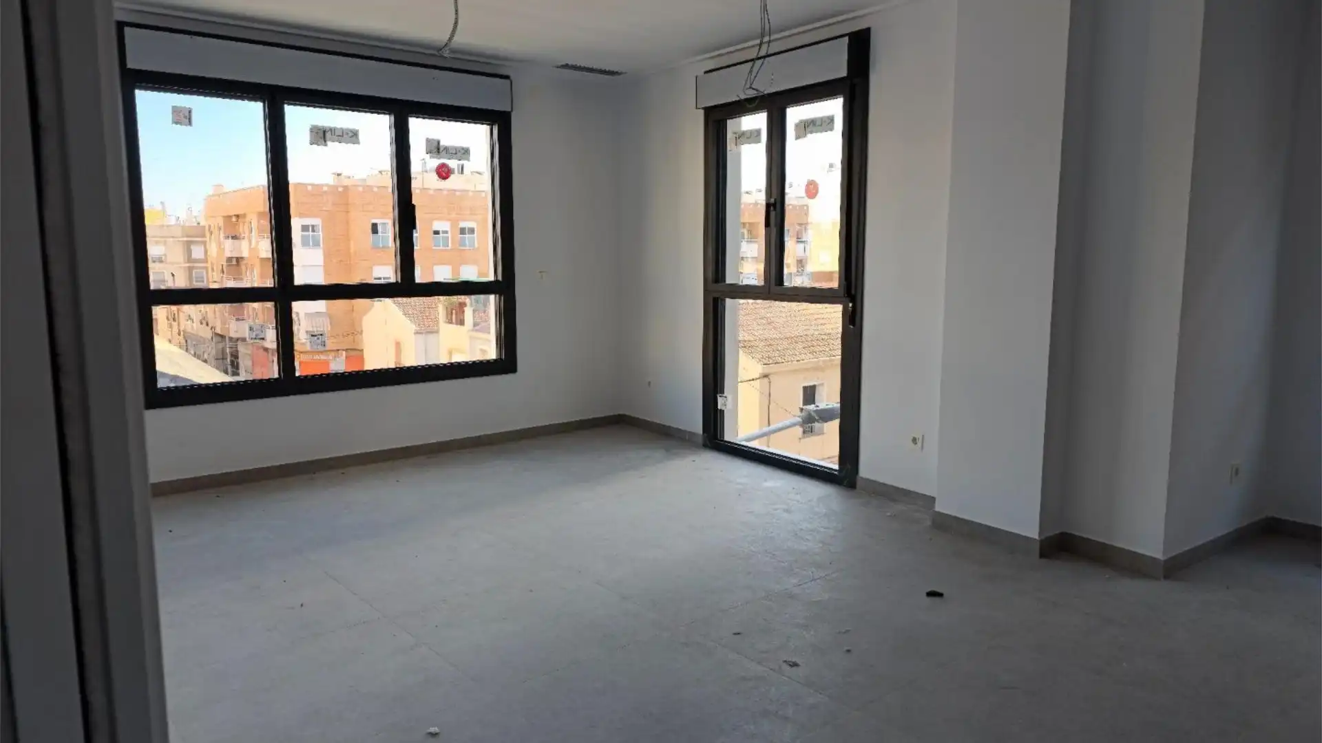 Piso en  Carrer Carlos Antón Pastor 58 - Foto 2