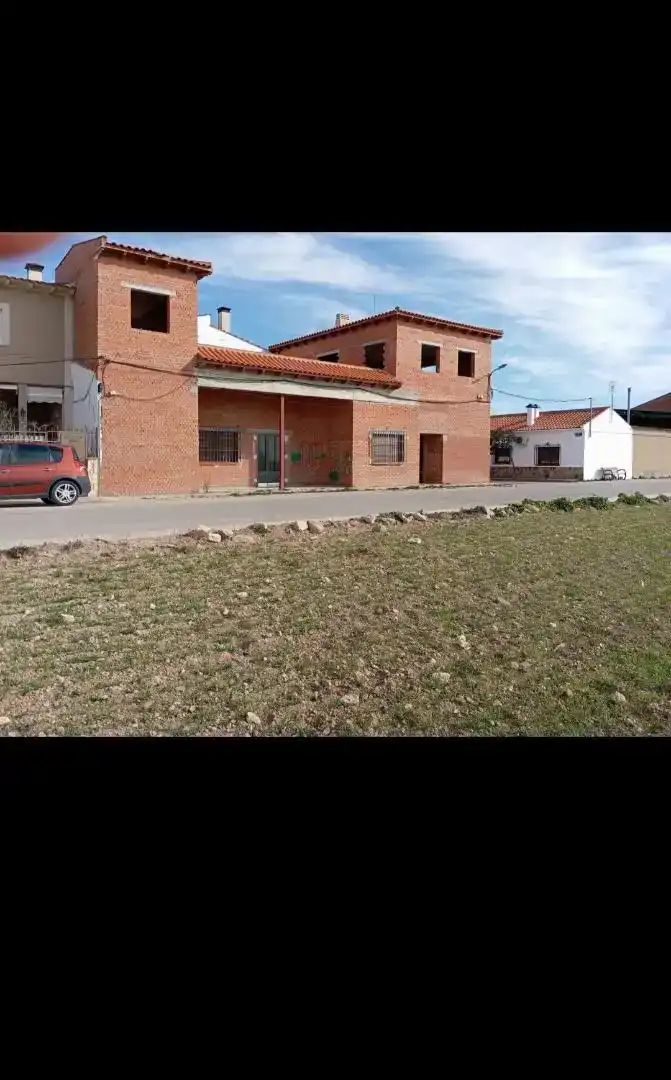 Chalet en  Calle Quijote 3 - Foto 2