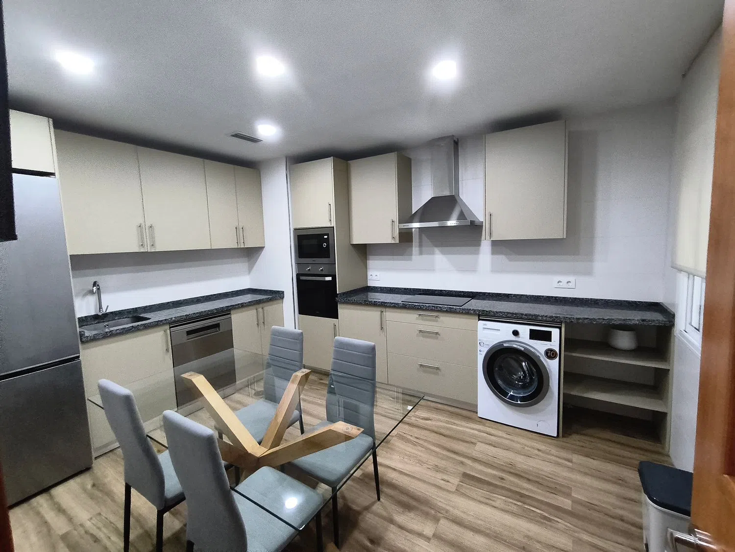 Piso en calle Castillo de Alcala de Guadaira, 21 - Foto 6