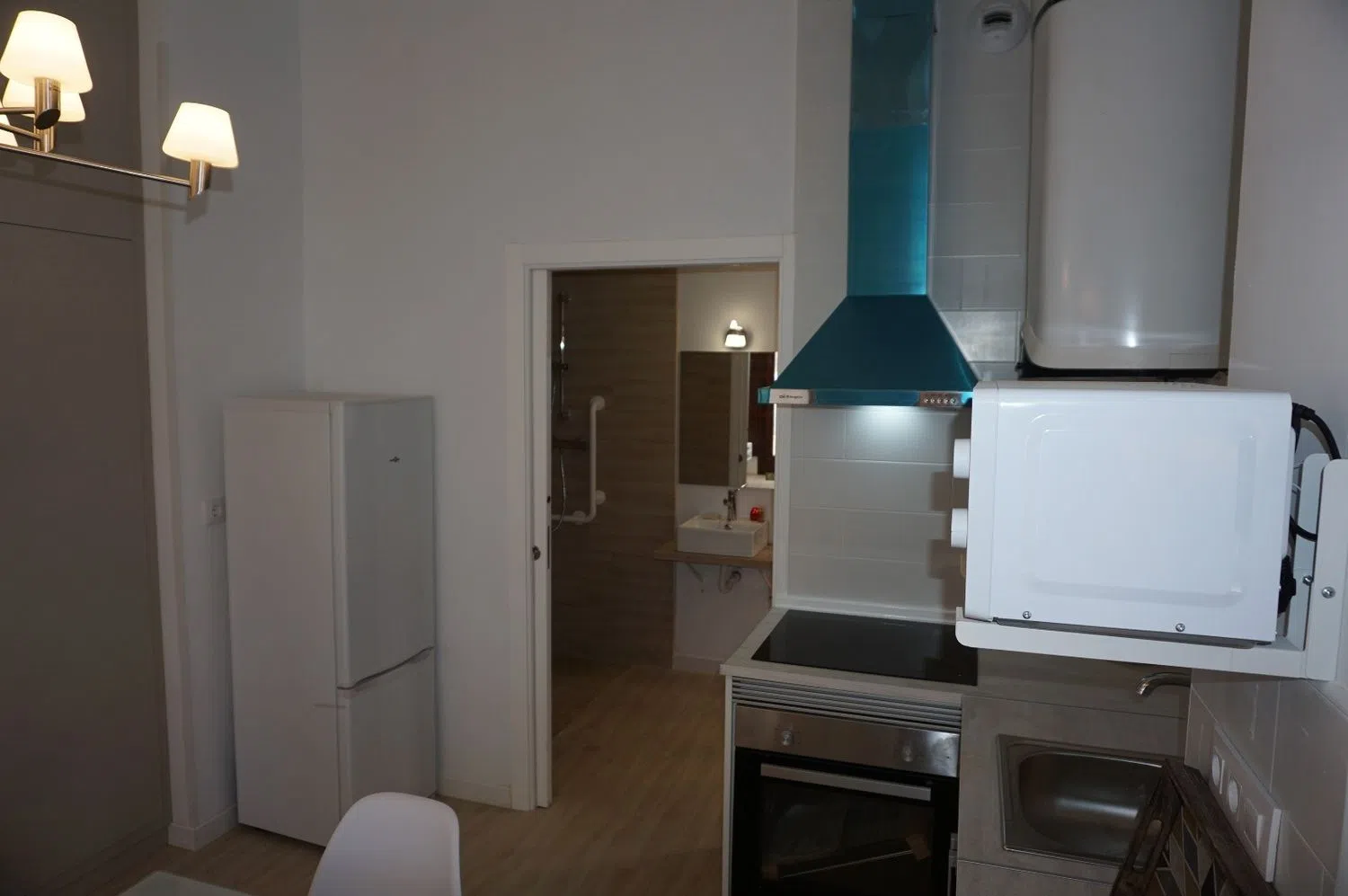 Estudio en calle de Vidal de Canelles, 21 - Foto 8