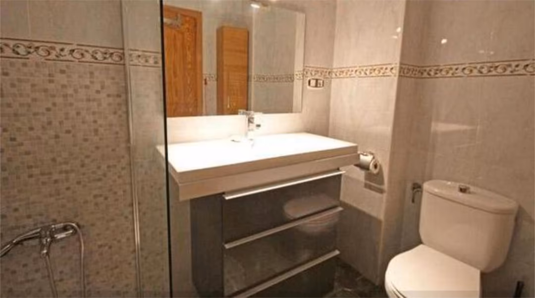 Piso en Capuchinos - Foto 3