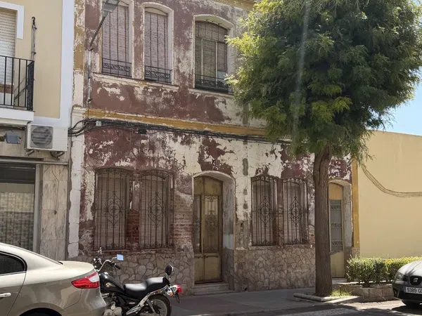 Casa o chalet independiente en Calle Reyes Católicos, 4 y 4a - Foto 1