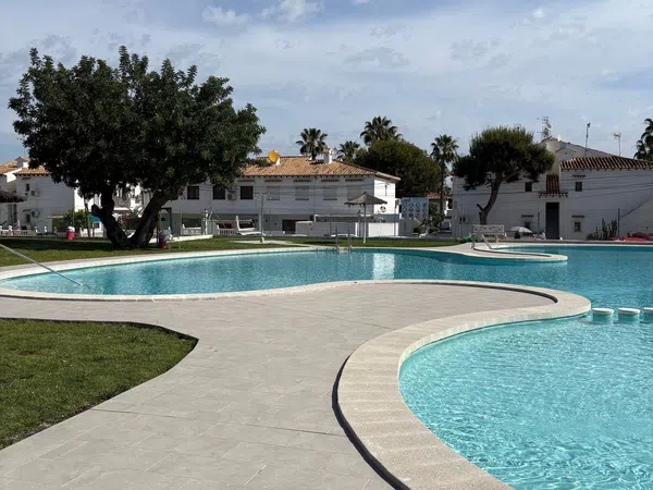 Chalet adosado en Urbanización Lago Jardín, 80 a - Foto 13