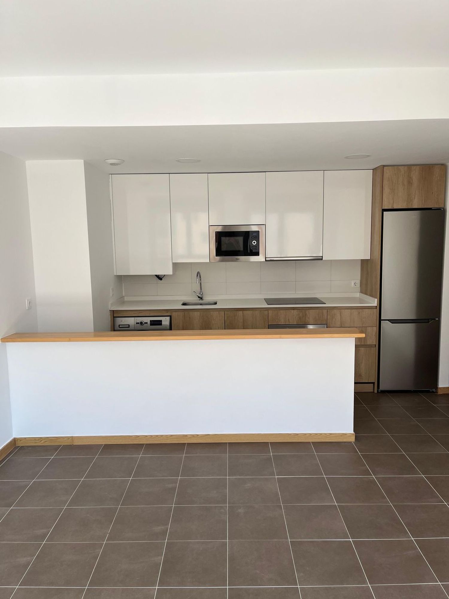 Piso en avenida de Castilla y León, 11 - Foto 1