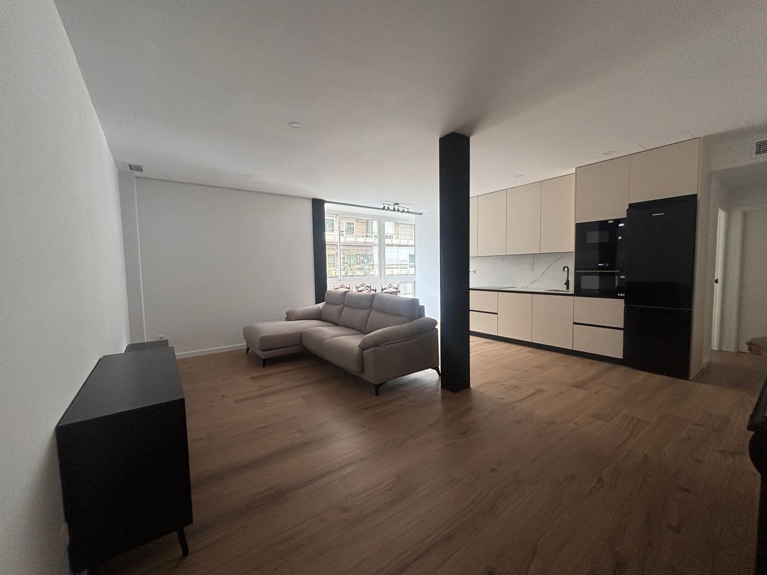 Piso en rambla de Méndez Núñez, 43