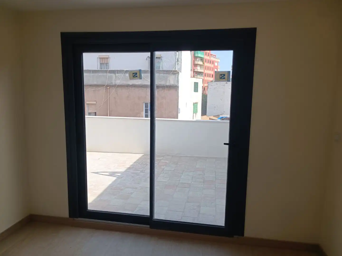 Piso en  Carrer de Lluís Martí 87 - Foto 24