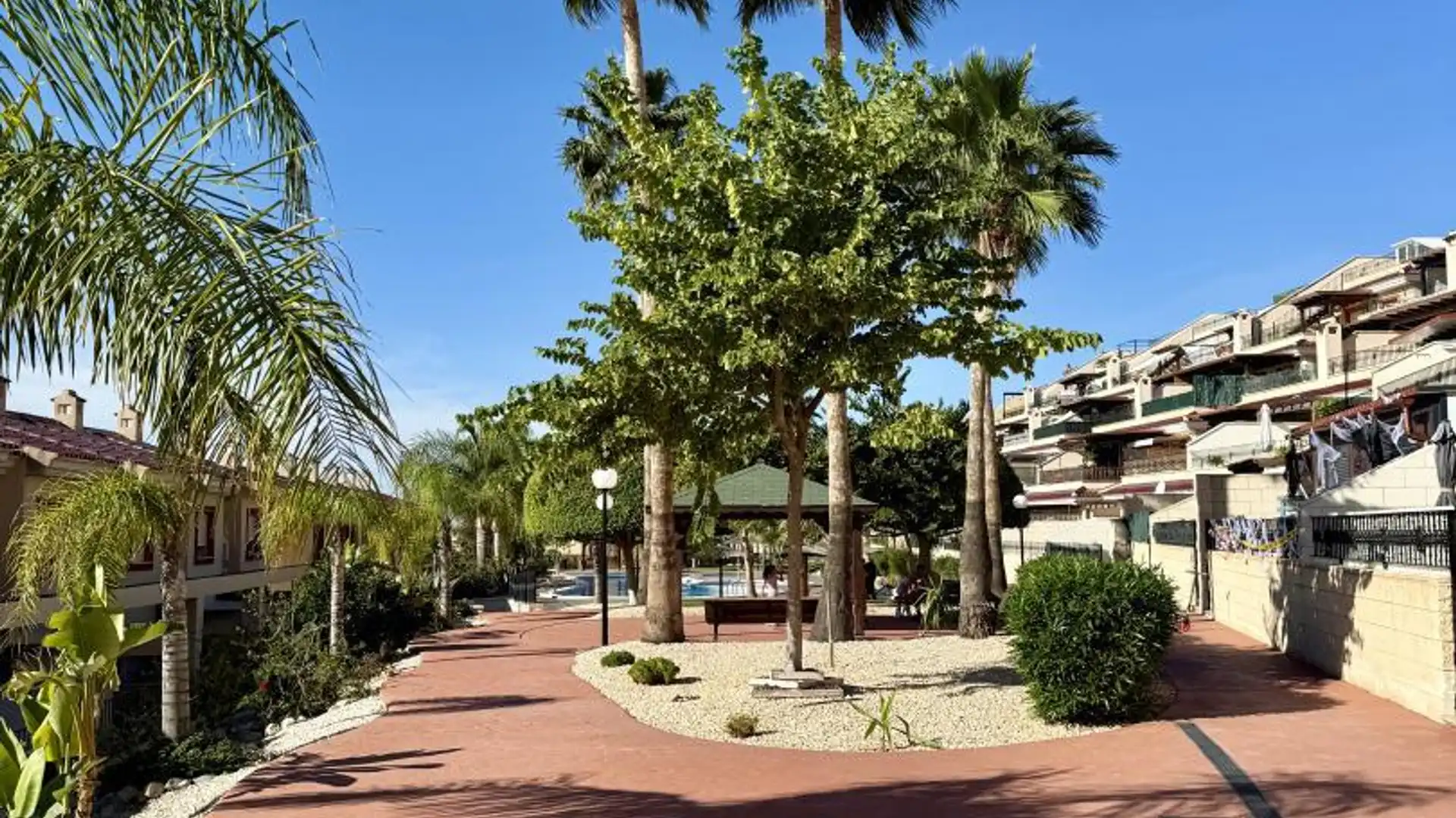 Planta baja en  Carrer de l'Algeps 878B - Foto 20