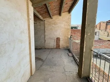 Casa adosada en  Carrer les Voltes 14 - Foto 3